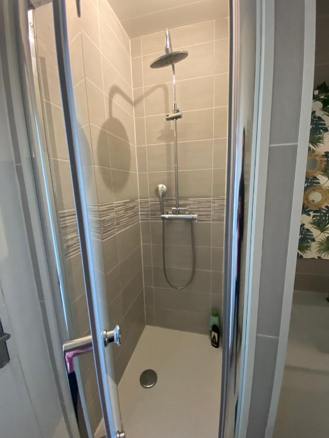 Superbe Appartement Au Calme Avec Parking Gratuit. Mérignac Exterior foto